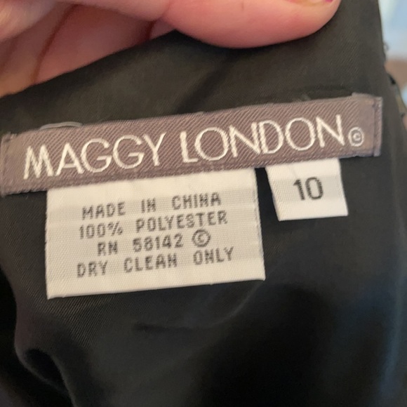 Maggie London black sheath dress - Picture 8 of 8